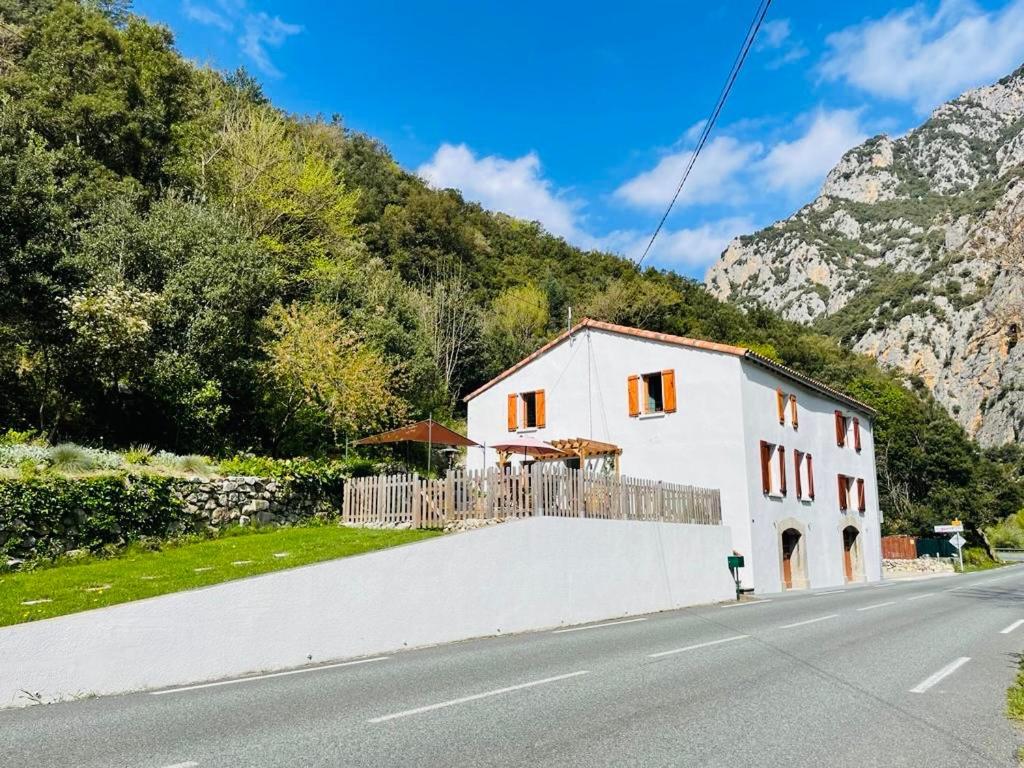 Aude Escape Acomodação com café da manhã Saint-Martin-Lys Exterior foto